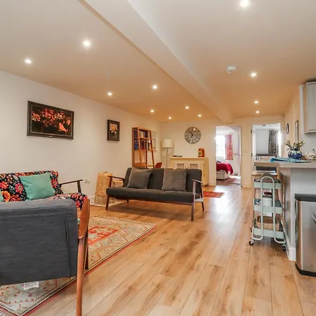 Number 7 Canalside Appartement *